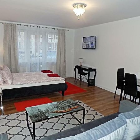 Apartament Mona Starowka-Old Town Lägenhet Elblag Exteriör bild