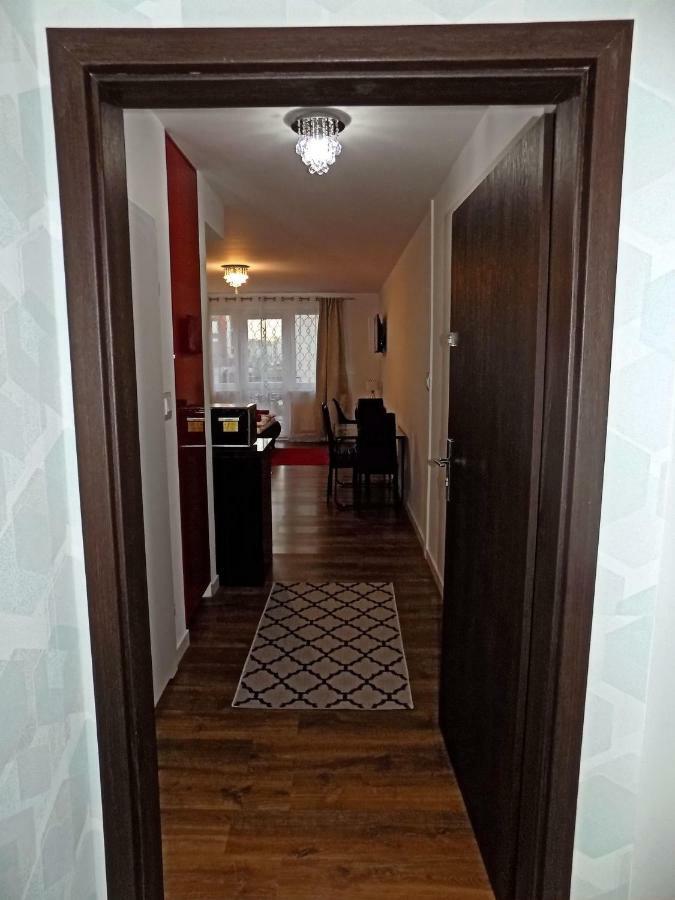 Apartament Mona Starowka-Old Town Lägenhet Elblag Exteriör bild