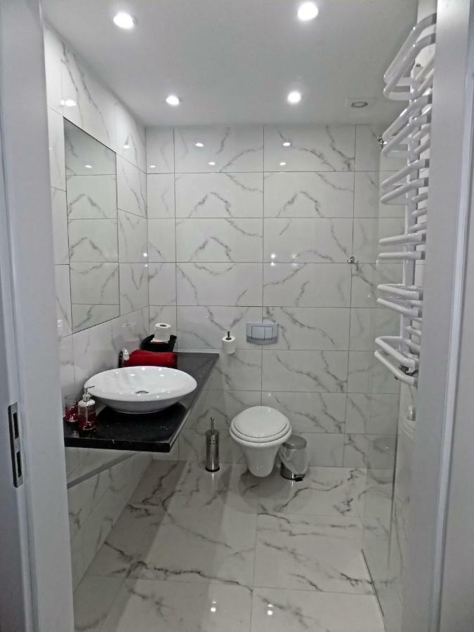 Apartament Mona Starowka-Old Town Lägenhet Elblag Exteriör bild