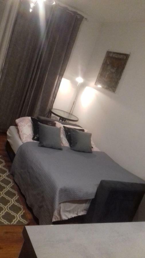 Apartament Mona Starowka-Old Town Lägenhet Elblag Exteriör bild